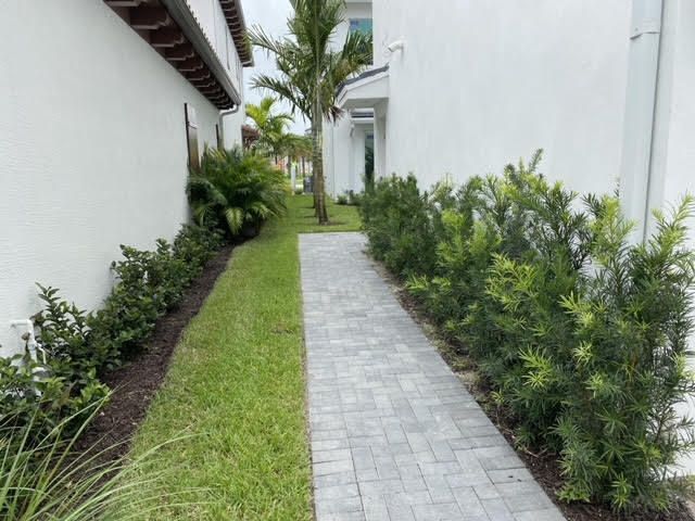 Activo con contrato: $2,300 (1 camas, 1 baños, 774 Pies cuadrados)