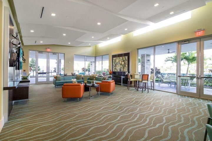 Activo con contrato: $2,300 (1 camas, 1 baños, 774 Pies cuadrados)