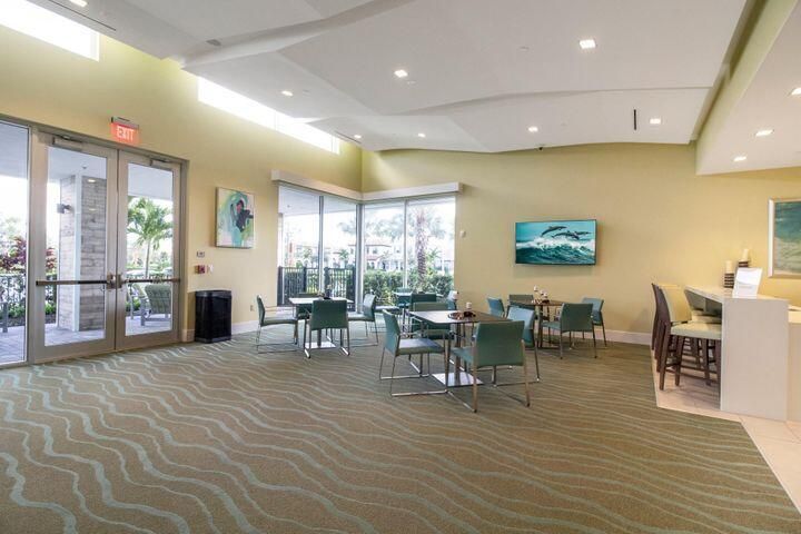 Activo con contrato: $2,300 (1 camas, 1 baños, 774 Pies cuadrados)