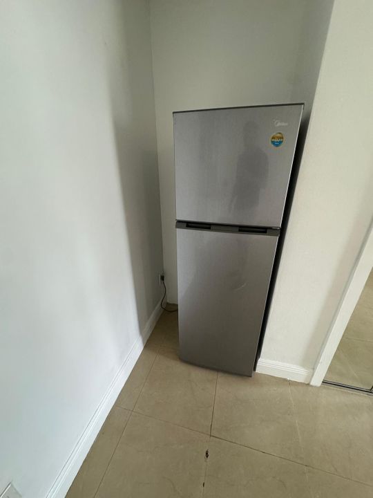 В аренду: $1,450 (0 спален, 1 ванн, 500 Квадратных фут)