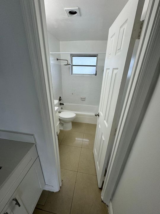 В аренду: $1,450 (0 спален, 1 ванн, 500 Квадратных фут)