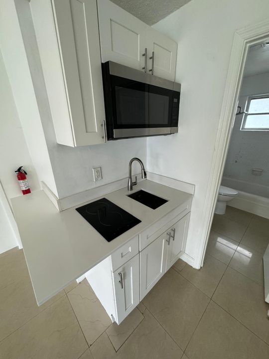 В аренду: $1,450 (0 спален, 1 ванн, 500 Квадратных фут)