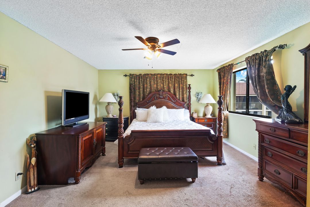 For Sale: $250,000 (2 beds, 2 baths, 1150 Square Feet)