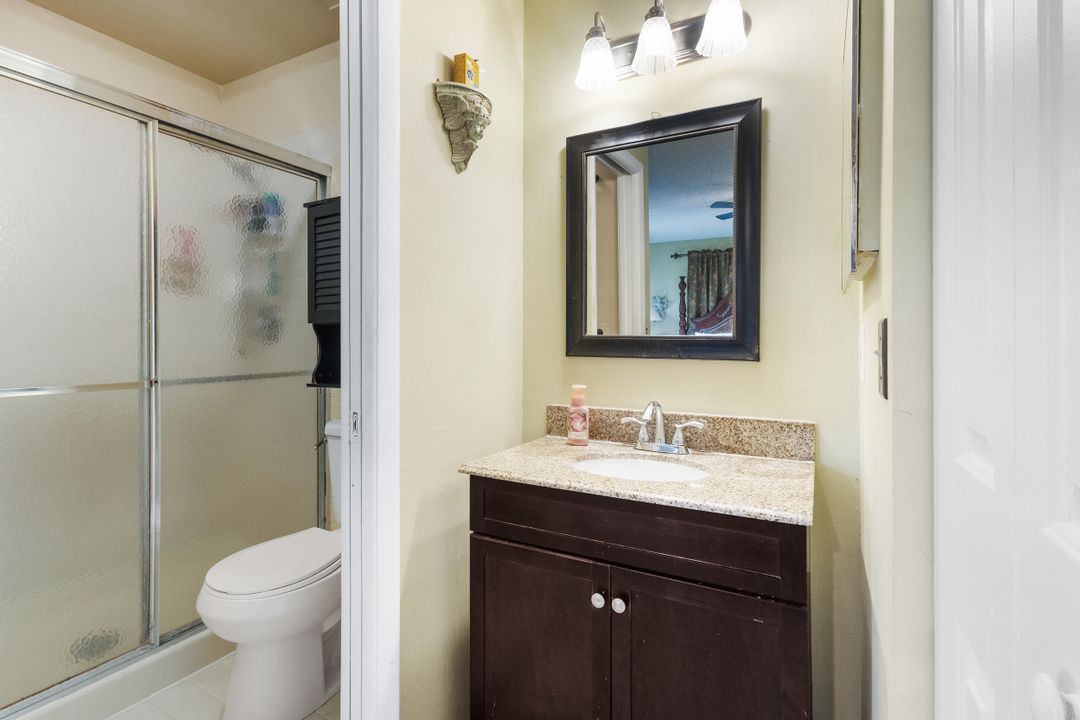 For Sale: $250,000 (2 beds, 2 baths, 1150 Square Feet)