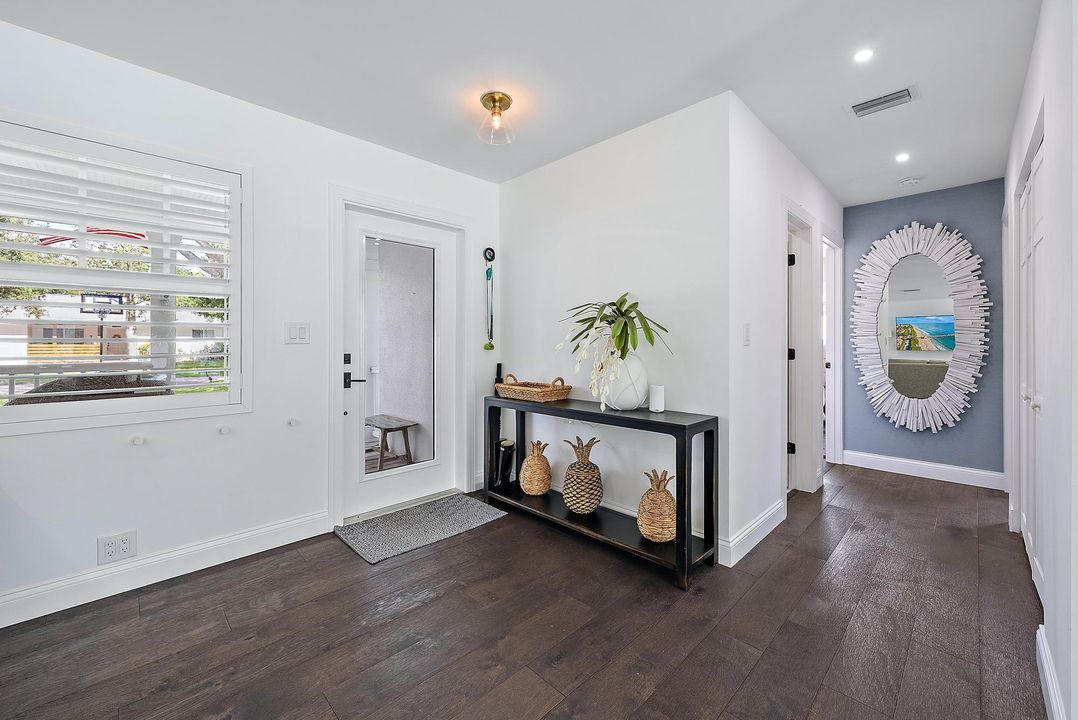 For Rent: $11,500 (3 beds, 2 baths, 1564 Square Feet)