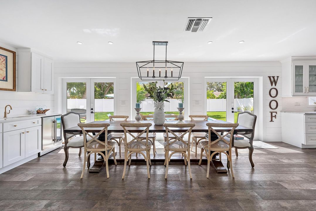 For Rent: $11,500 (3 beds, 2 baths, 1564 Square Feet)