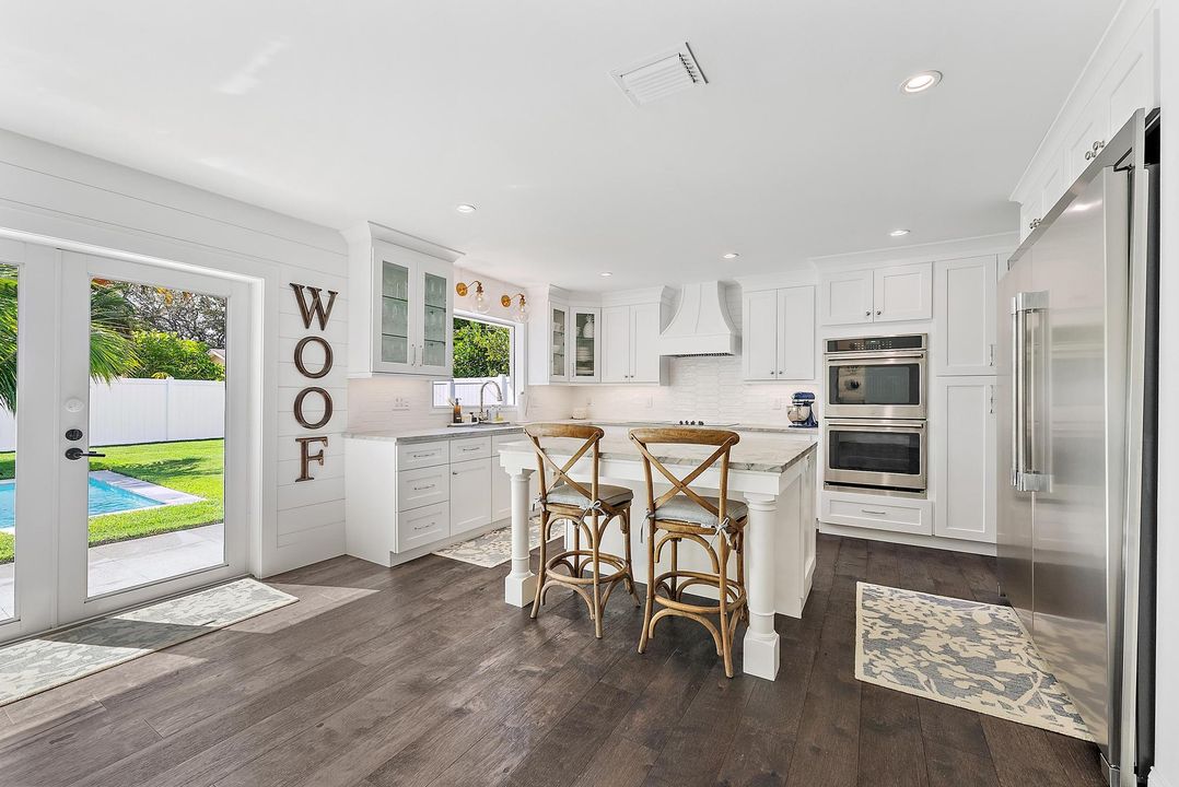 For Rent: $11,500 (3 beds, 2 baths, 1564 Square Feet)