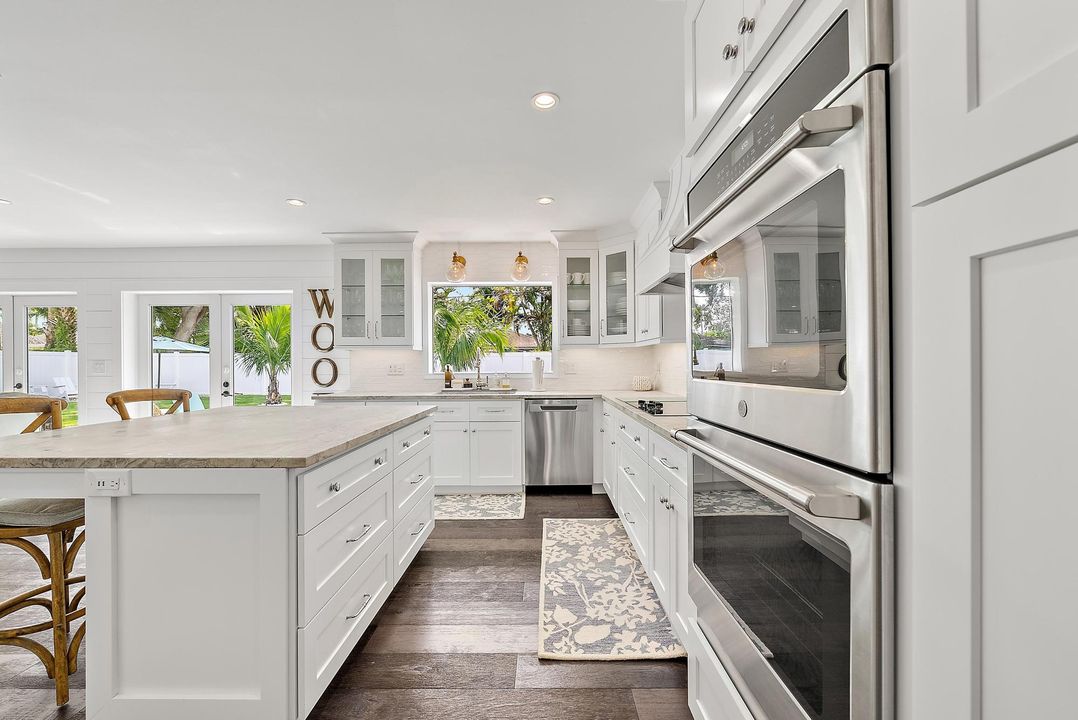 For Rent: $11,500 (3 beds, 2 baths, 1564 Square Feet)