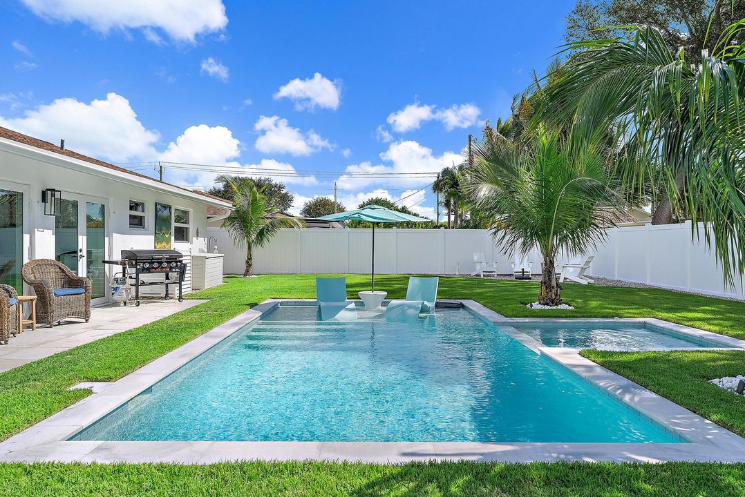 For Rent: $11,500 (3 beds, 2 baths, 1564 Square Feet)