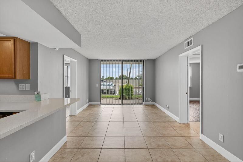 For Rent: $1,795 (2 beds, 2 baths, 728 Square Feet)