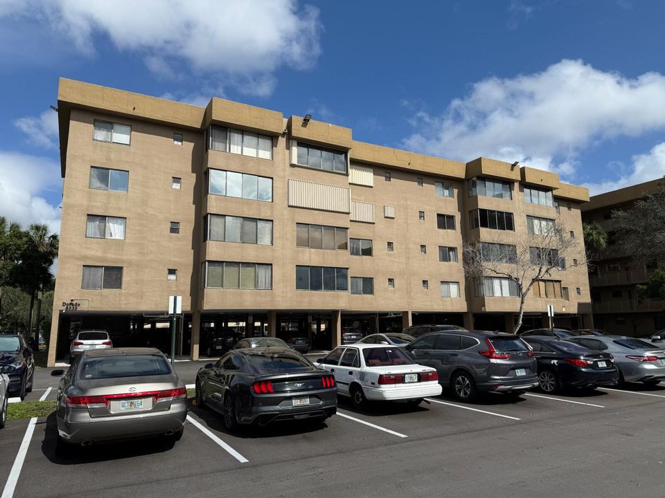 For Sale: $169,000 (2 beds, 2 baths, 1350 Square Feet)