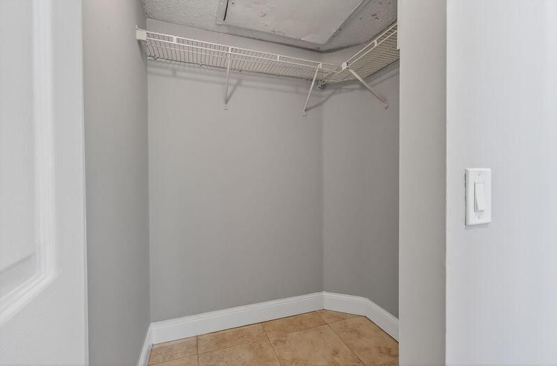 For Rent: $1,795 (2 beds, 2 baths, 728 Square Feet)