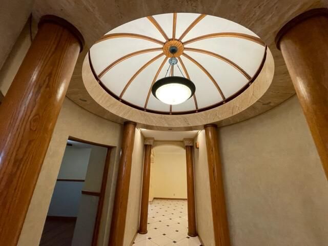 Active With Contract: $3,299 (4 beds, 2 baths, 2537 Square Feet)