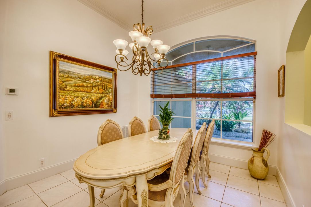 For Sale: $890,000 (6 beds, 4 baths, 3347 Square Feet)