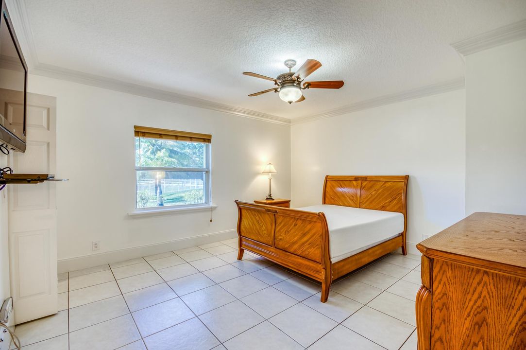 For Sale: $890,000 (6 beds, 4 baths, 3347 Square Feet)