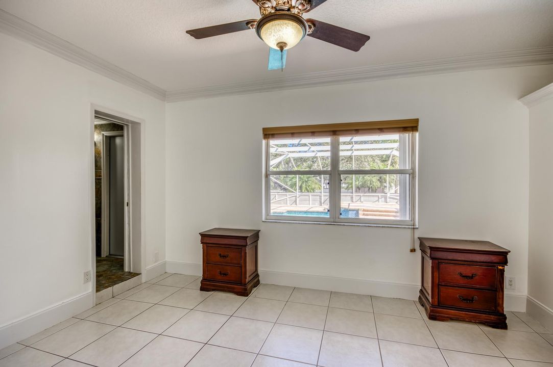 For Sale: $890,000 (6 beds, 4 baths, 3347 Square Feet)