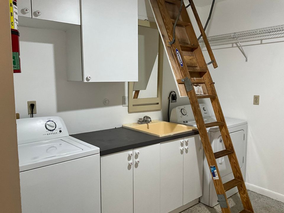 Active With Contract: $3,299 (4 beds, 2 baths, 2537 Square Feet)