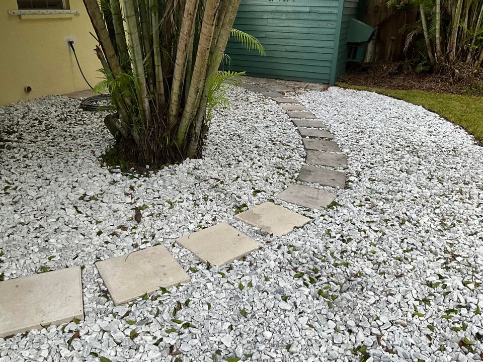 Active With Contract: $3,299 (4 beds, 2 baths, 2537 Square Feet)