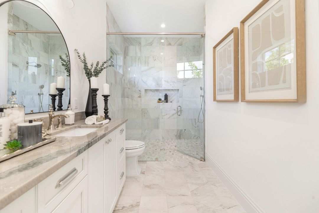 合同活跃: $3,450,000 (4 贝兹, 3 浴室, 2982 平方英尺)