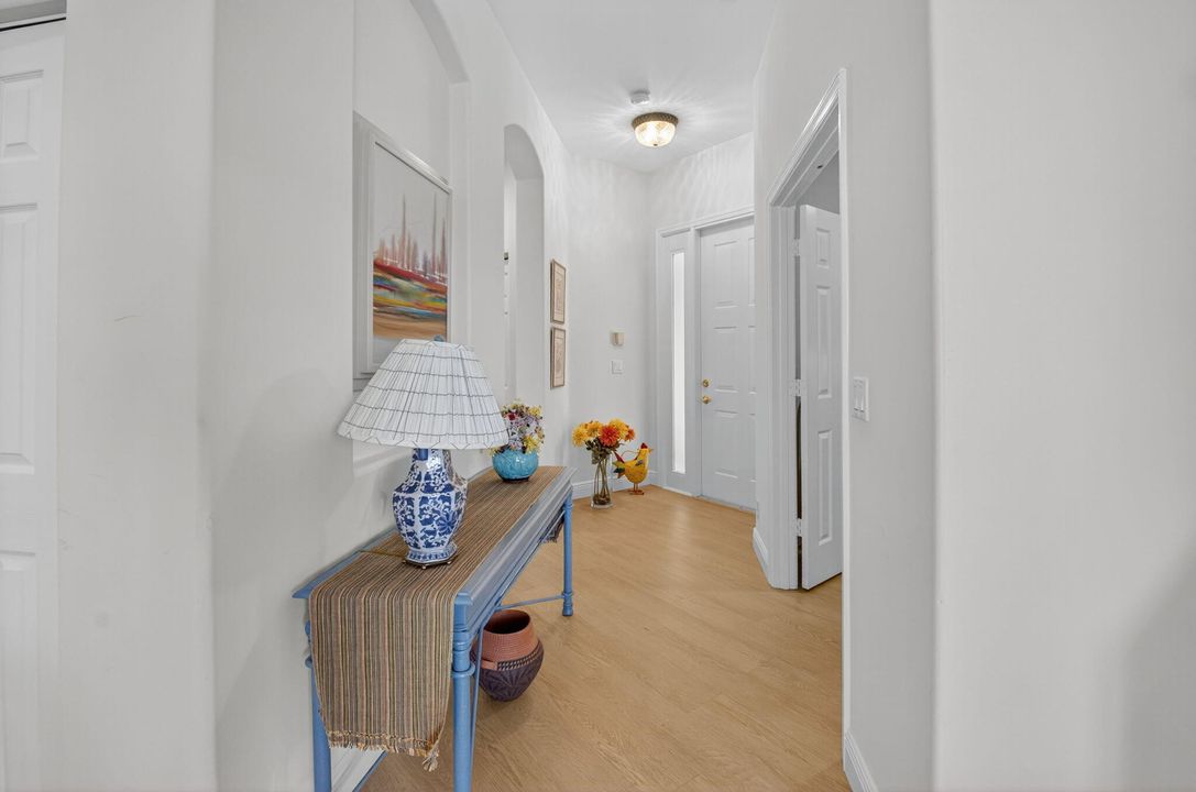 For Sale: $429,000 (2 beds, 2 baths, 1526 Square Feet)