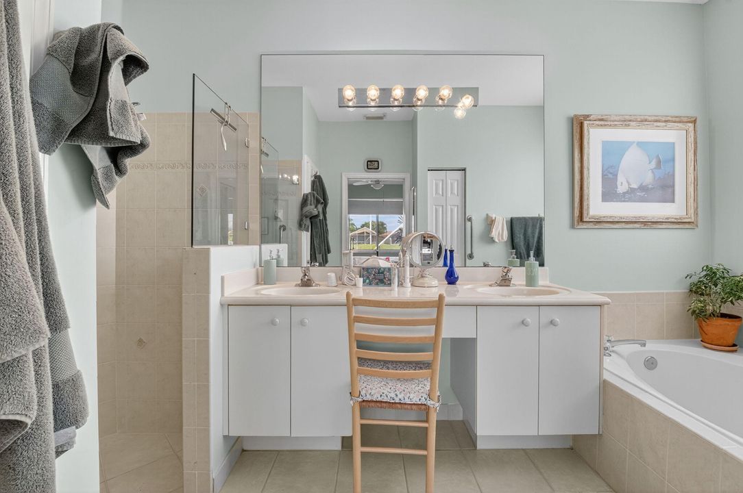 For Sale: $429,000 (2 beds, 2 baths, 1526 Square Feet)