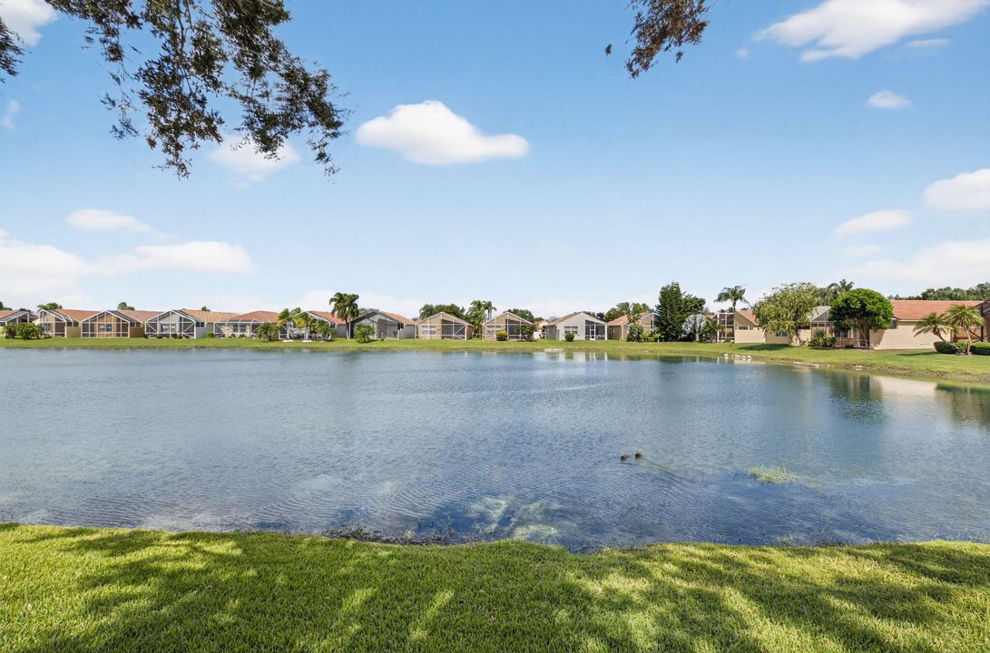 For Sale: $429,000 (2 beds, 2 baths, 1526 Square Feet)