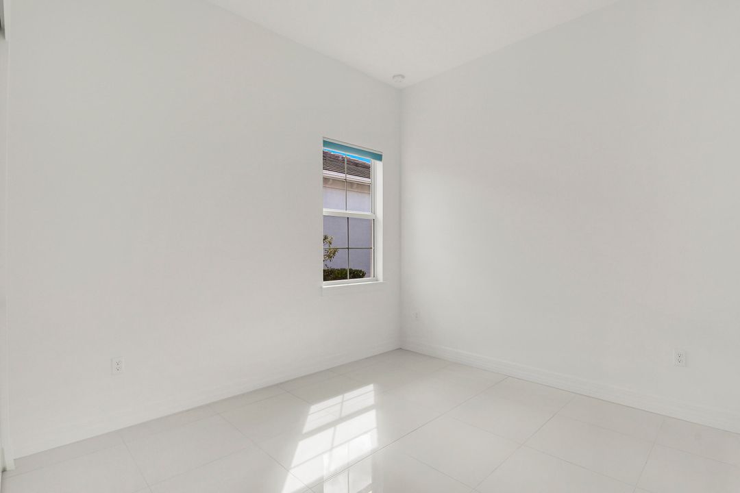 For Sale: $1,118,000 (3 beds, 4 baths, 2584 Square Feet)