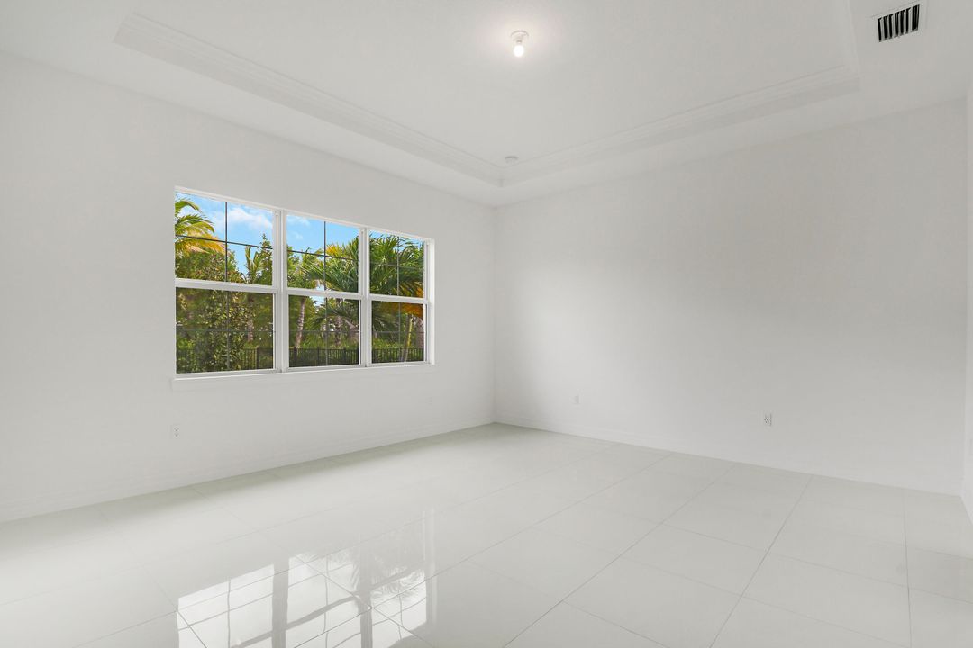 For Sale: $1,118,000 (3 beds, 4 baths, 2584 Square Feet)