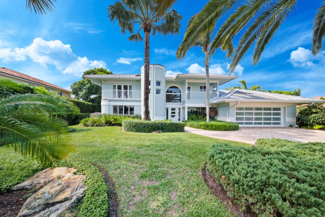 En Venta: $3,495,000 (5 camas, 4 baños, 4527 Pies cuadrados)