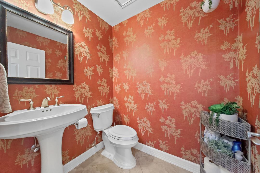 En Venta: $3,495,000 (5 camas, 4 baños, 4527 Pies cuadrados)