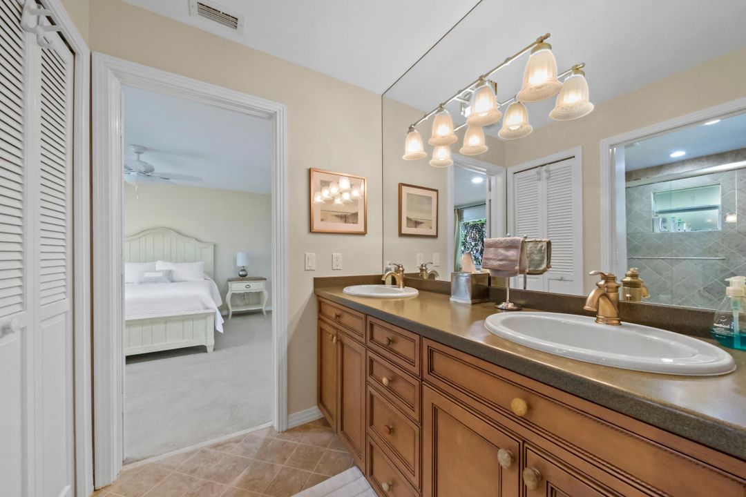 En Venta: $3,495,000 (5 camas, 4 baños, 4527 Pies cuadrados)