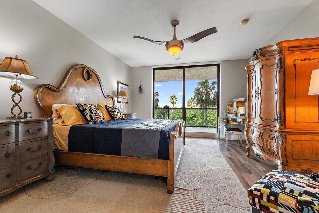 For Sale: $649,999 (2 beds, 2 baths, 1878 Square Feet)