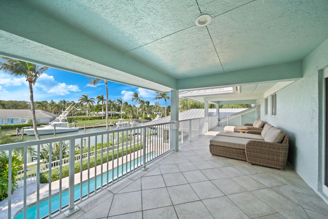 En Venta: $3,495,000 (5 camas, 4 baños, 4527 Pies cuadrados)