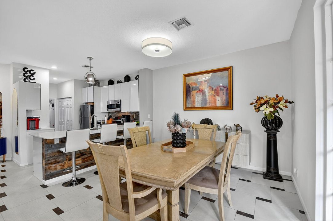 Active With Contract: $425,000 (3 beds, 2 baths, 1559 Square Feet)