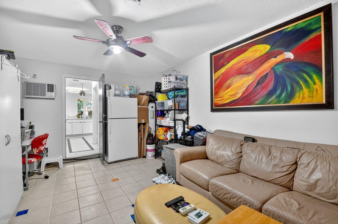 Active With Contract: $425,000 (3 beds, 2 baths, 1559 Square Feet)