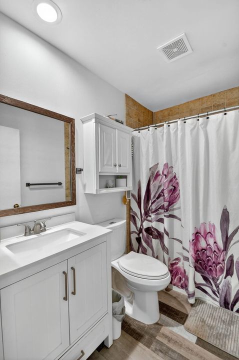 Active With Contract: $425,000 (3 beds, 2 baths, 1559 Square Feet)