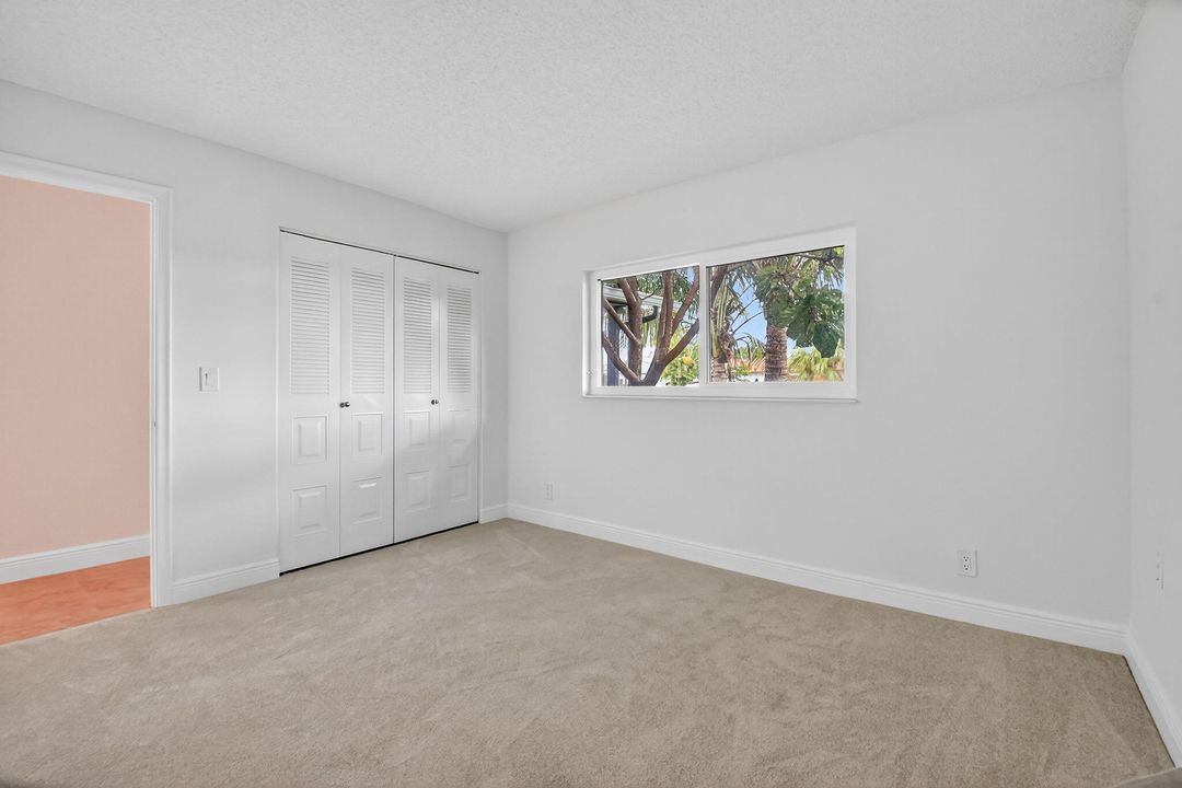 For Sale: $349,000 (2 beds, 2 baths, 1512 Square Feet)