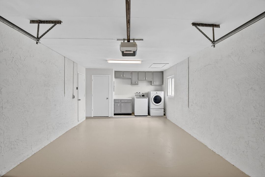 For Sale: $349,000 (2 beds, 2 baths, 1512 Square Feet)