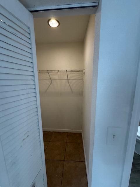 合同活跃: $380,000 (3 贝兹, 2 浴室, 1390 平方英尺)