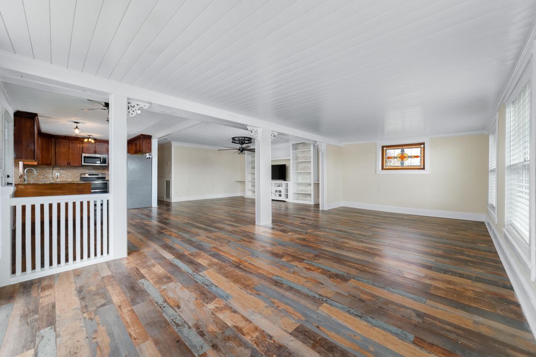 For Sale: $375,000 (3 beds, 1 baths, 1482 Square Feet)