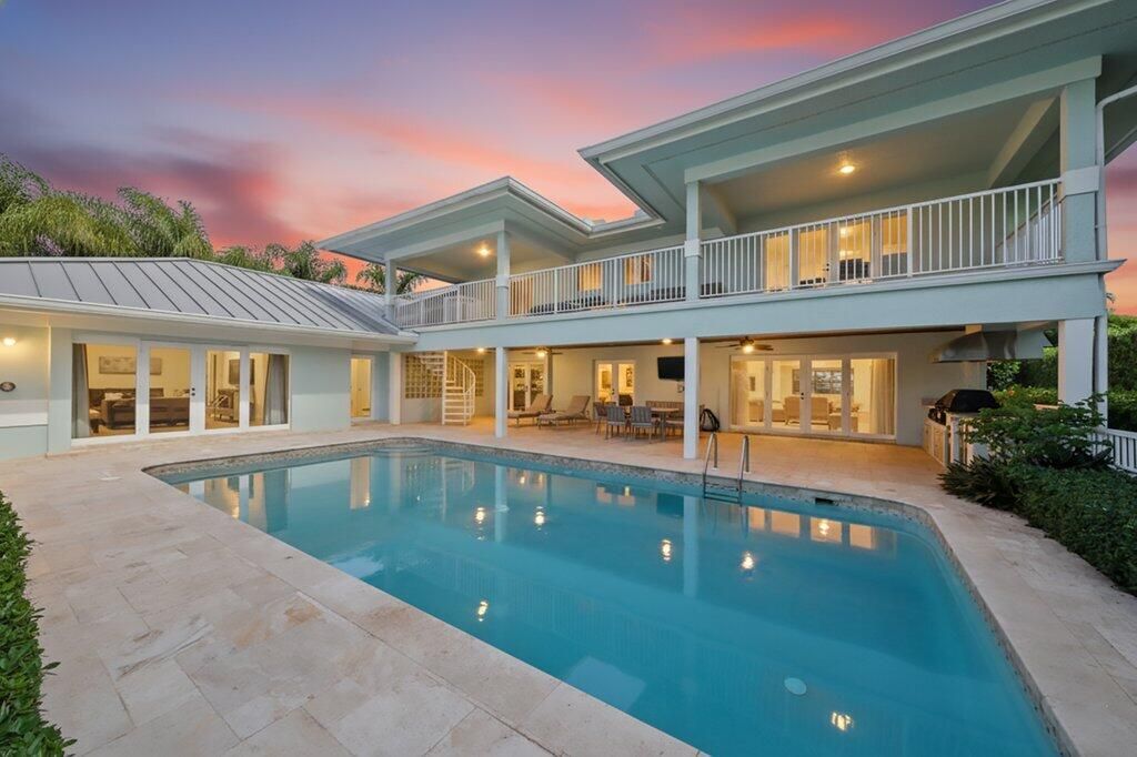 En Venta: $3,495,000 (5 camas, 4 baños, 4527 Pies cuadrados)