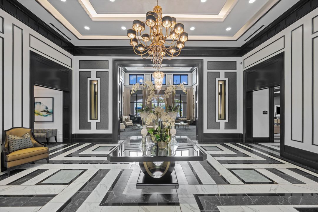 待售: $999,000 (2 贝兹, 2 浴室, 2214 平方英尺)