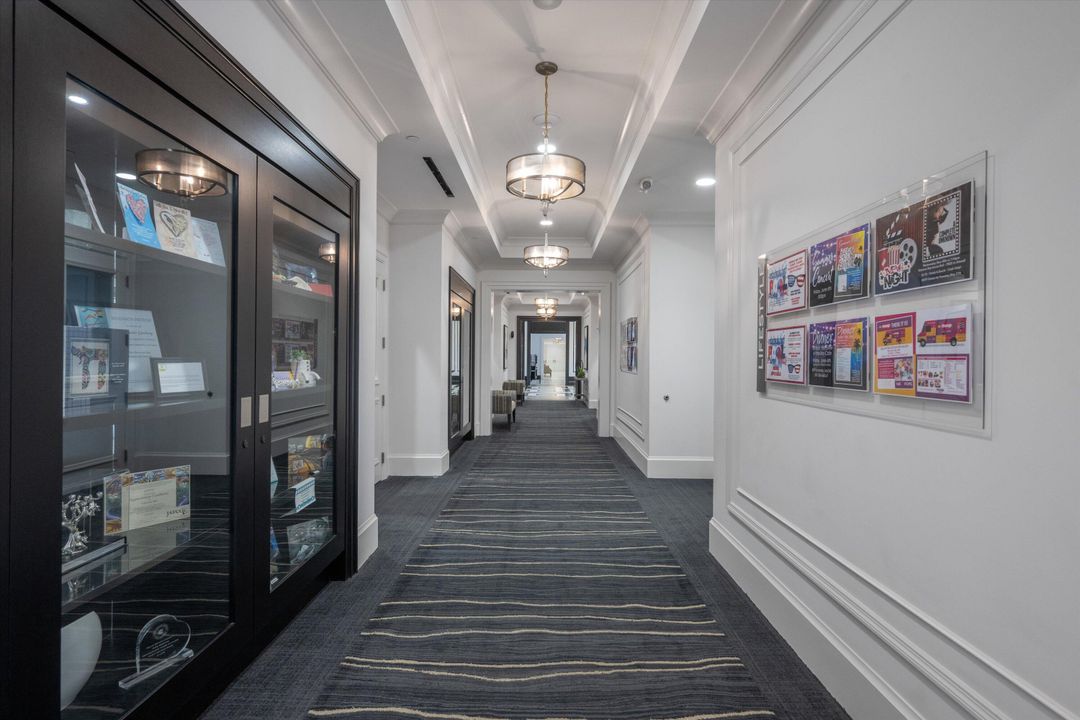 待售: $999,000 (2 贝兹, 2 浴室, 2214 平方英尺)