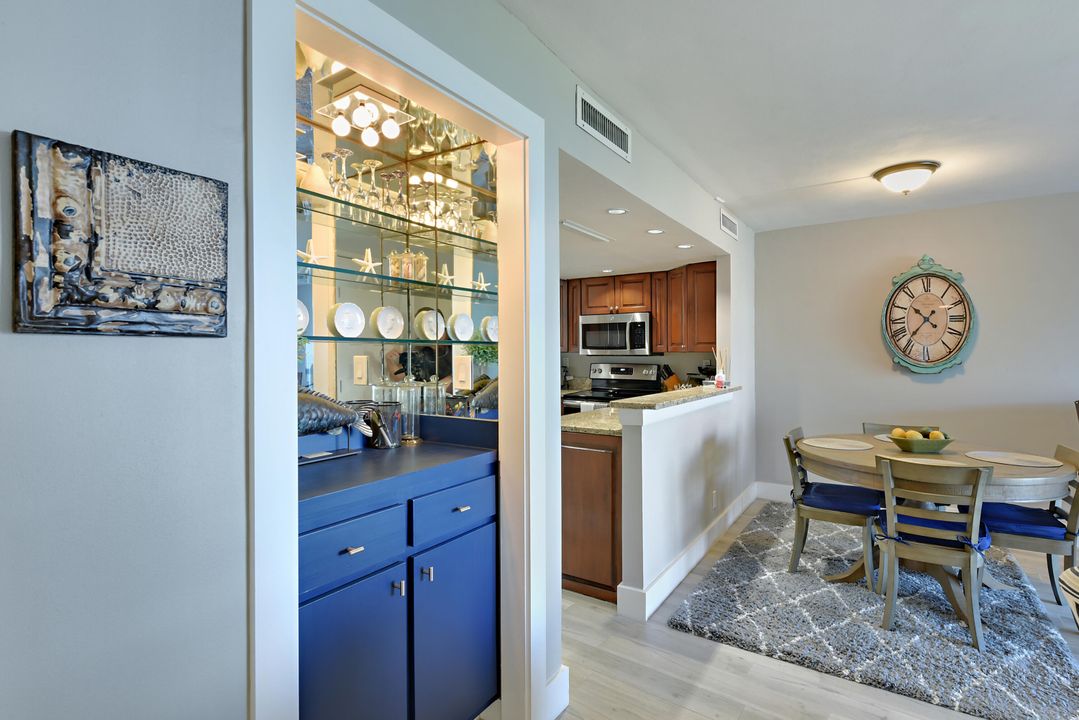 Active With Contract: $599,000 (2 beds, 2 baths, 1116 Square Feet)