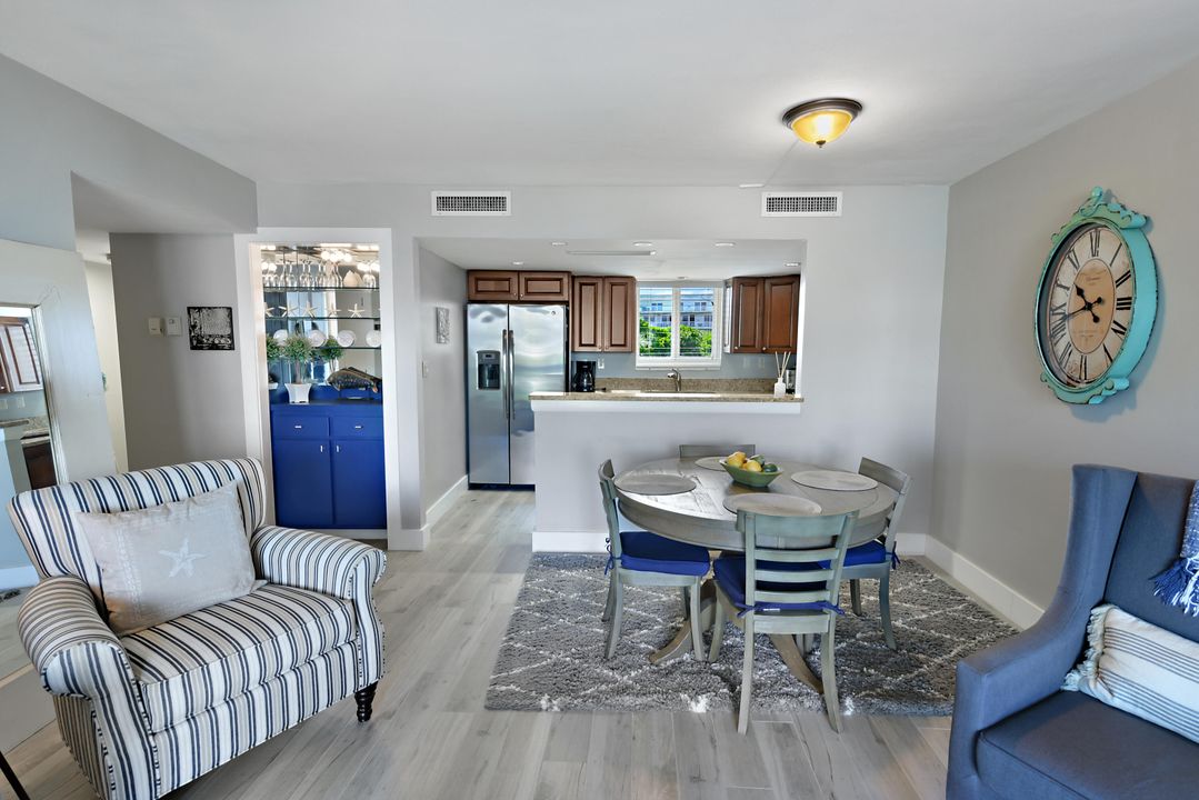 Active With Contract: $599,000 (2 beds, 2 baths, 1116 Square Feet)