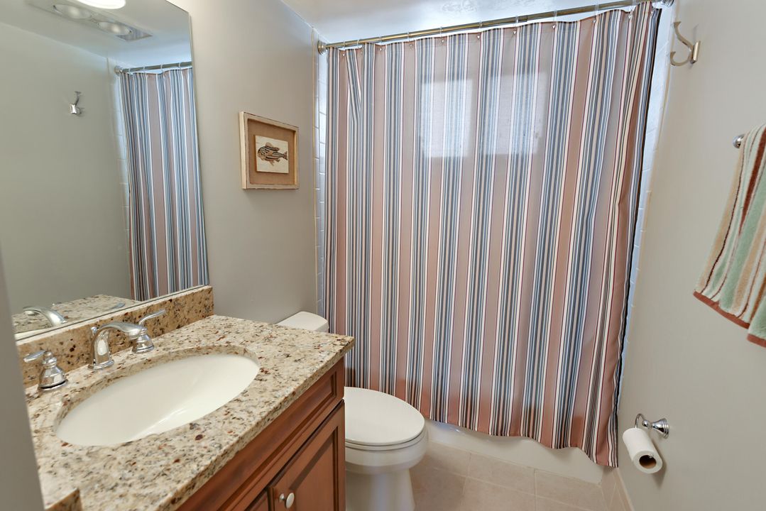 Active With Contract: $599,000 (2 beds, 2 baths, 1116 Square Feet)