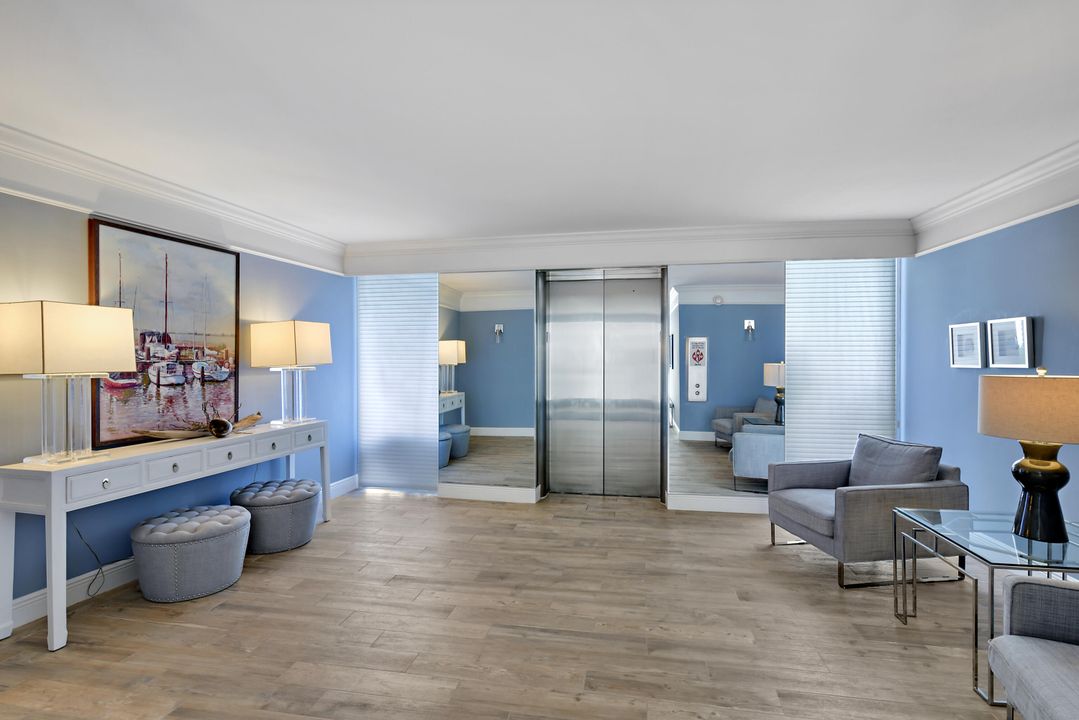 Active With Contract: $599,000 (2 beds, 2 baths, 1116 Square Feet)