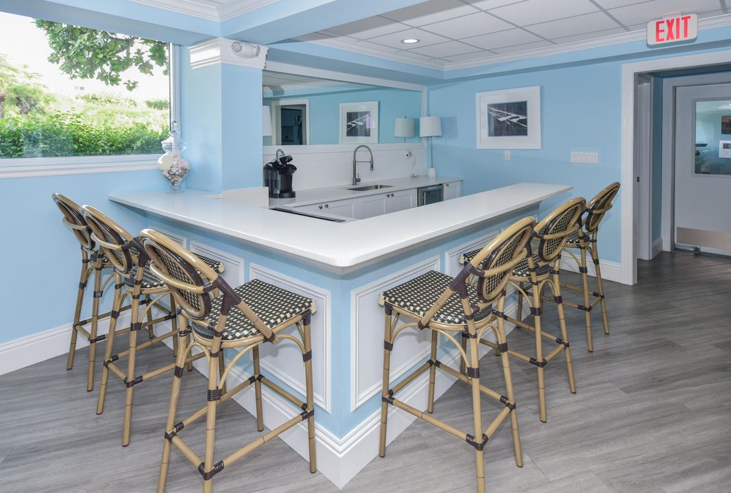 Active With Contract: $599,000 (2 beds, 2 baths, 1116 Square Feet)