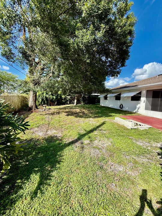 待售: $294,500 (2 贝兹, 2 浴室, 1335 平方英尺)