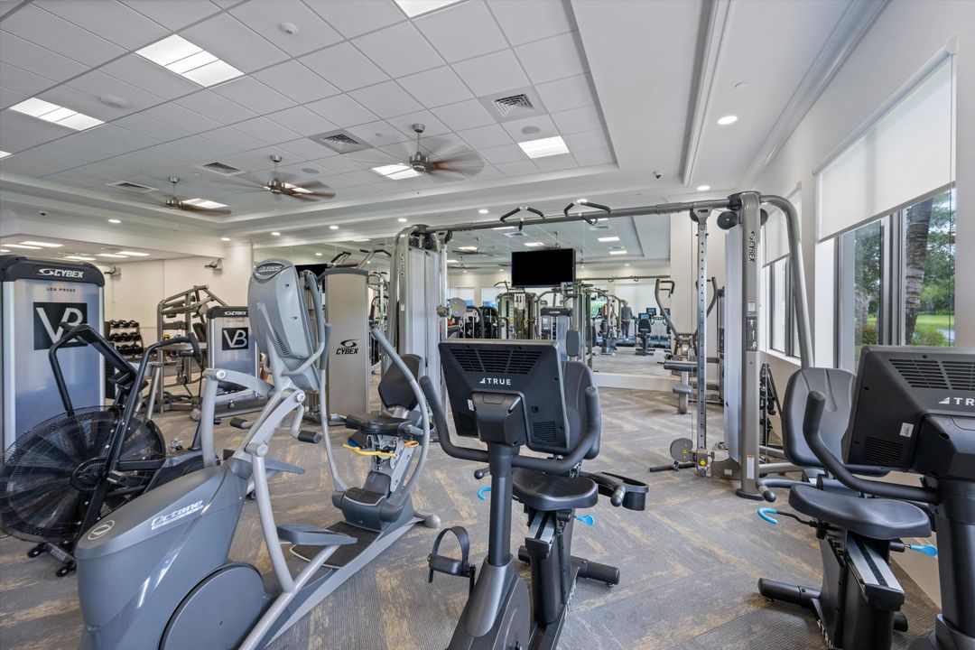 待售: $999,000 (2 贝兹, 2 浴室, 2214 平方英尺)